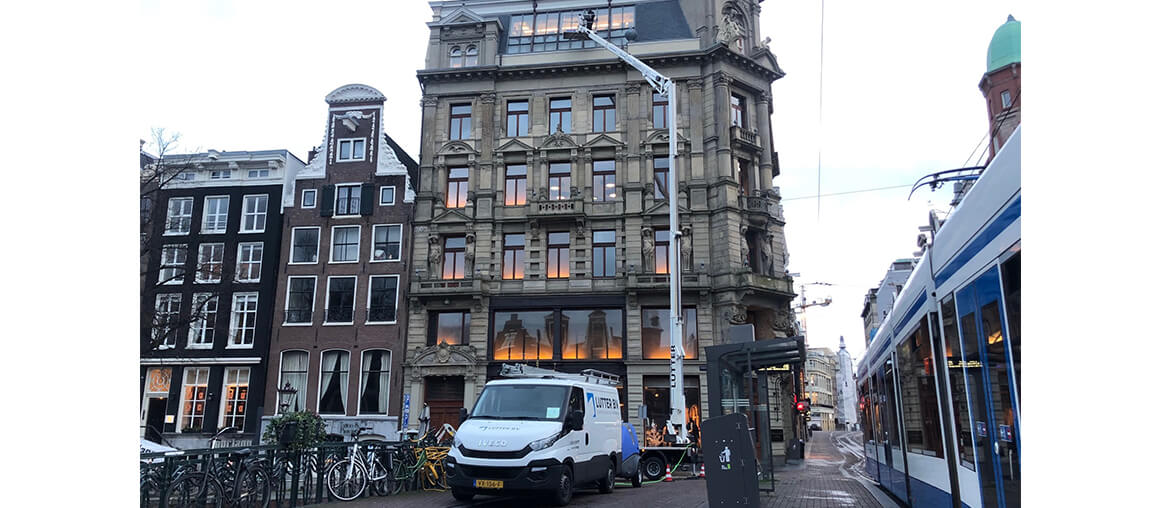 Glasbewassing met hoogwerker Amsterdam